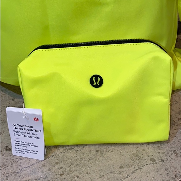 Lululemon Easy As Sunday Tote Bundle - Picture 15 of 16